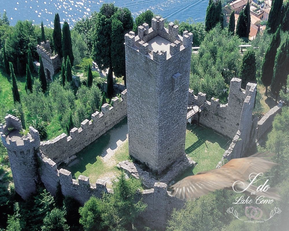 Castello di Vezio wedding venue in lake Como