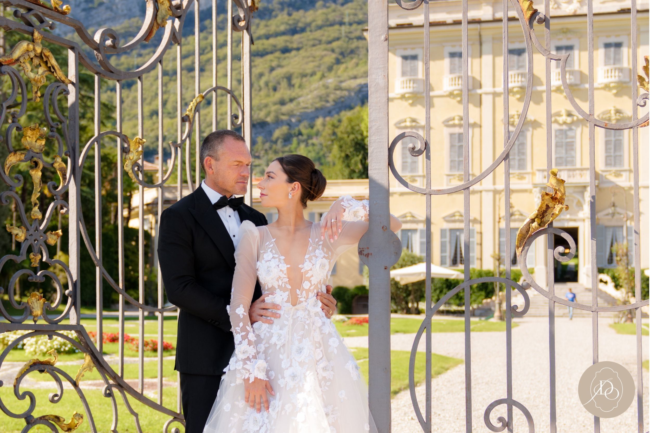 A luxurious wedding at Villa Sola Cabiati, Lake Como