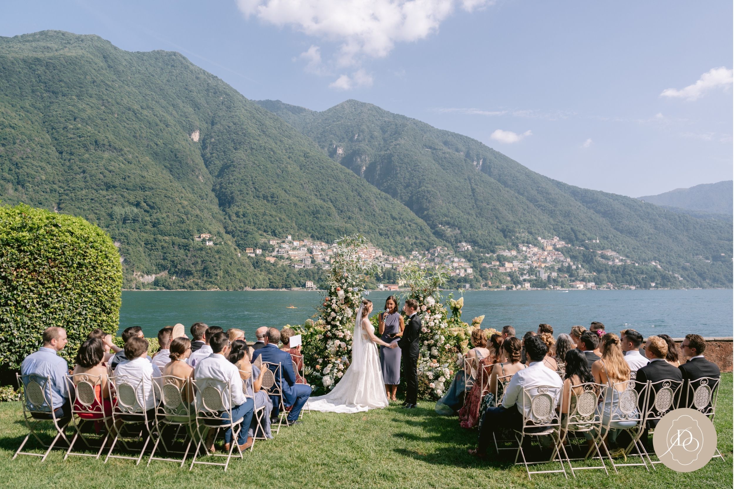 A sophisticated wedding at Villa Regina Teodolinda