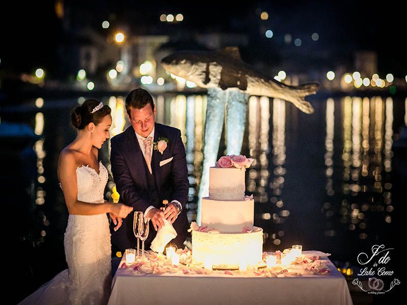 Wedding cake at Lido di Lenno Lake Como | Lake Como Wedding Planner